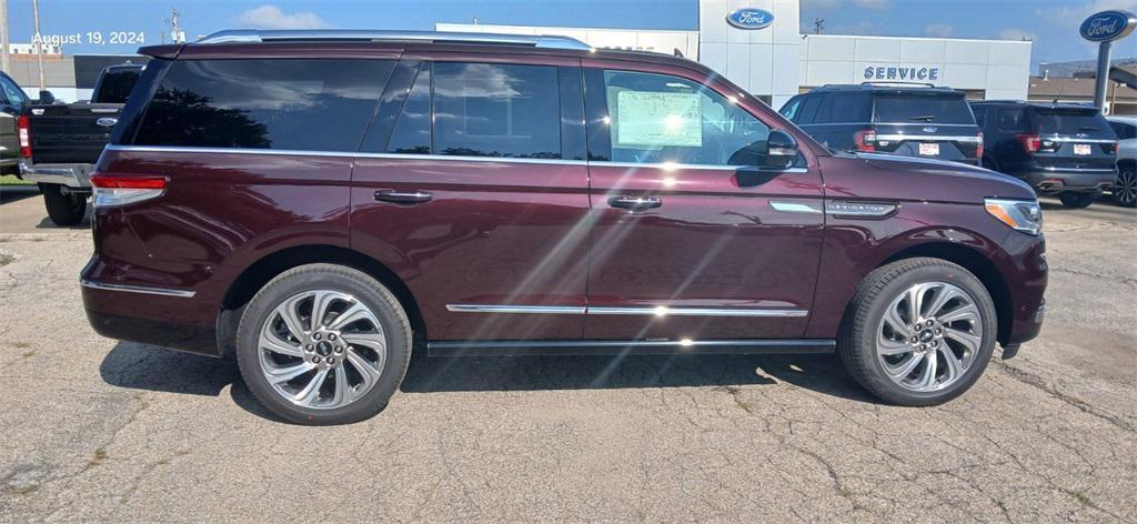 new 2024 Lincoln Navigator car, priced at $99,465