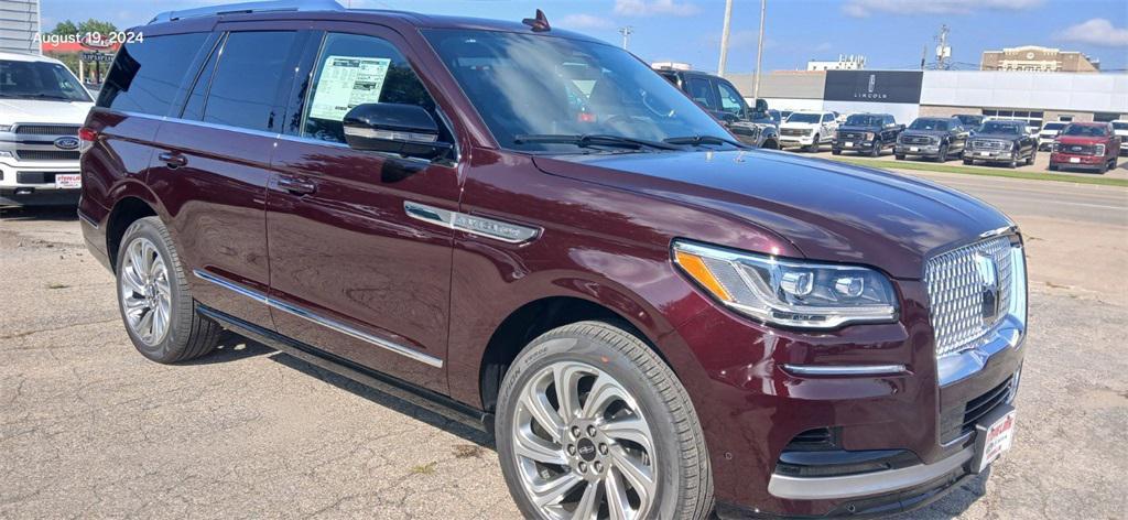 new 2024 Lincoln Navigator car, priced at $99,465