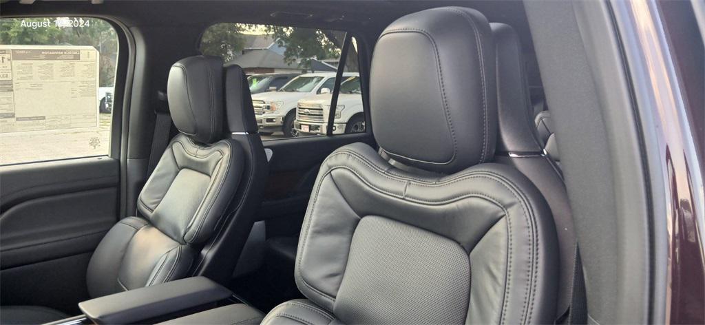 new 2024 Lincoln Navigator car, priced at $99,465