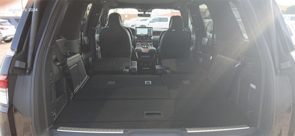 new 2024 Lincoln Navigator car, priced at $99,465