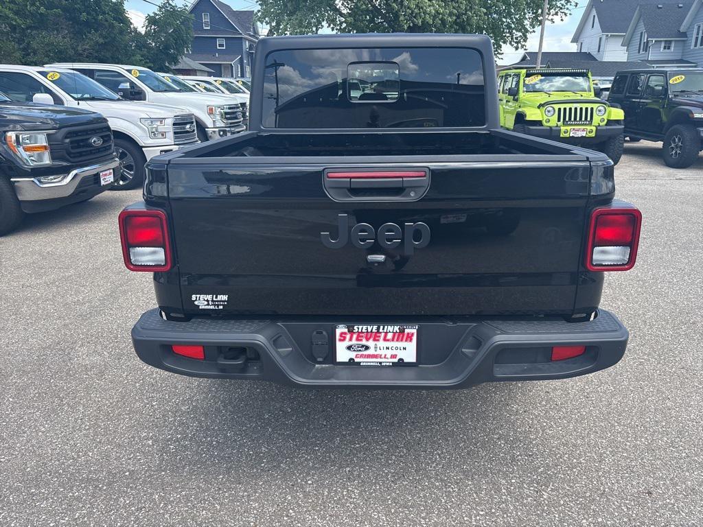 used 2022 Jeep Gladiator car, priced at $29,509