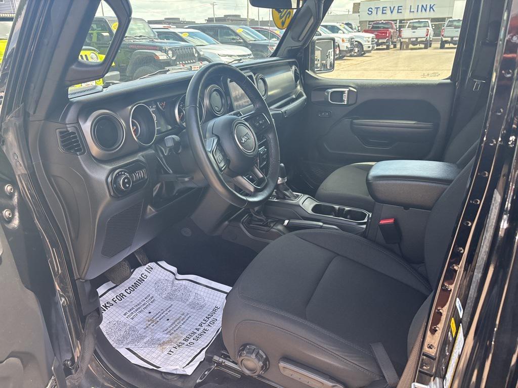 used 2022 Jeep Gladiator car, priced at $29,509
