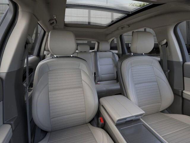 new 2025 Lincoln Nautilus car, priced at $65,245