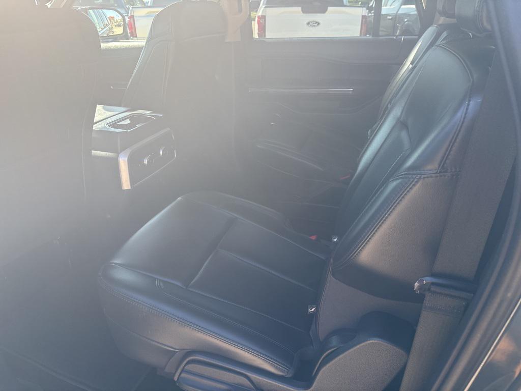 used 2022 Ford Expedition Max car