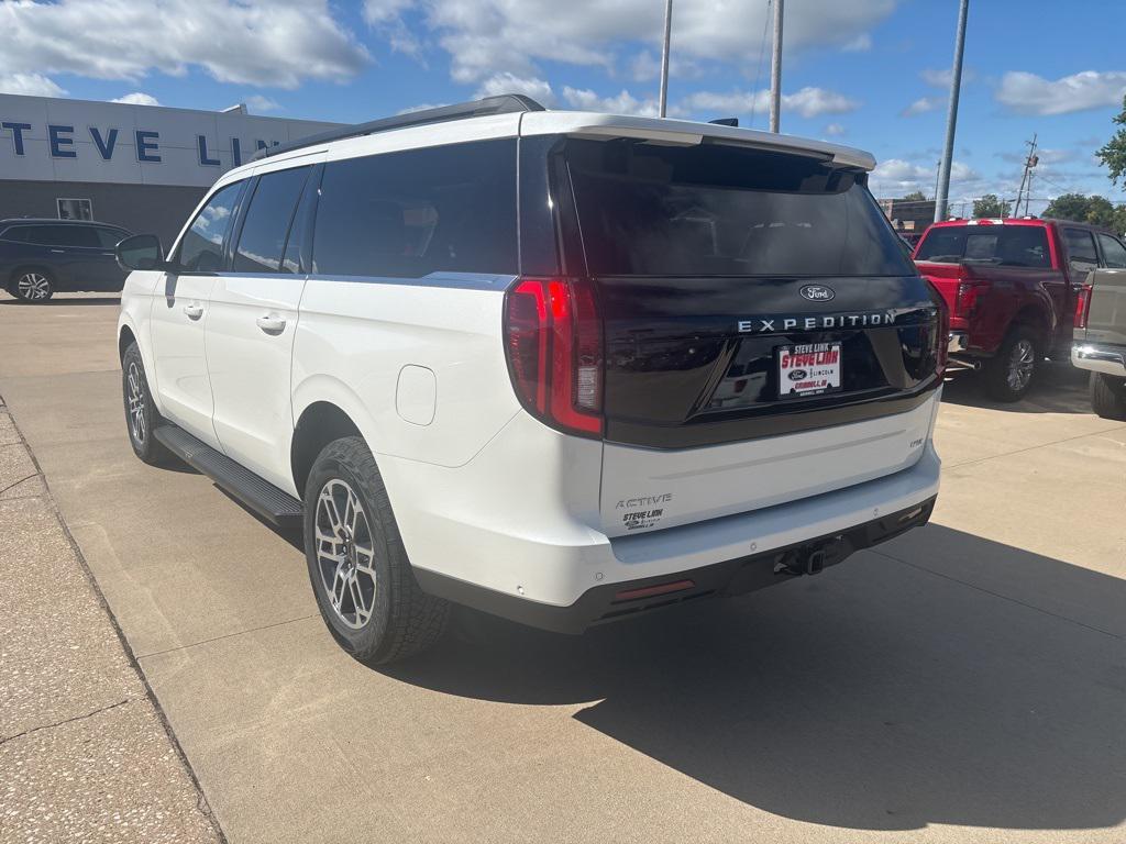 new 2025 Ford Expedition Max car, priced at $75,995