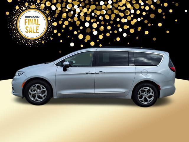 used 2023 Chrysler Pacifica car, priced at $37,091