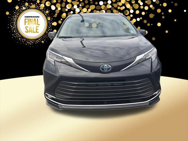 used 2022 Toyota Sienna car, priced at $29,454