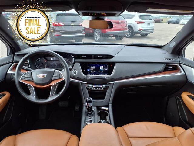 used 2024 Cadillac XT5 car, priced at $42,494