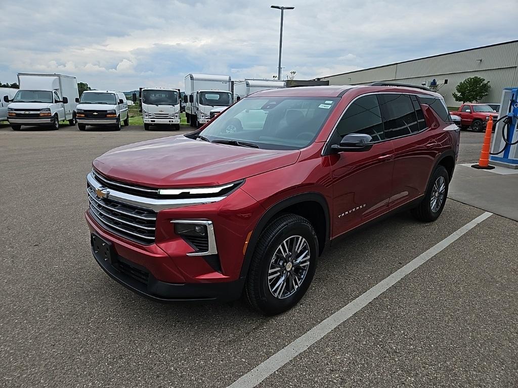 new 2025 Chevrolet Traverse car, priced at $44,690