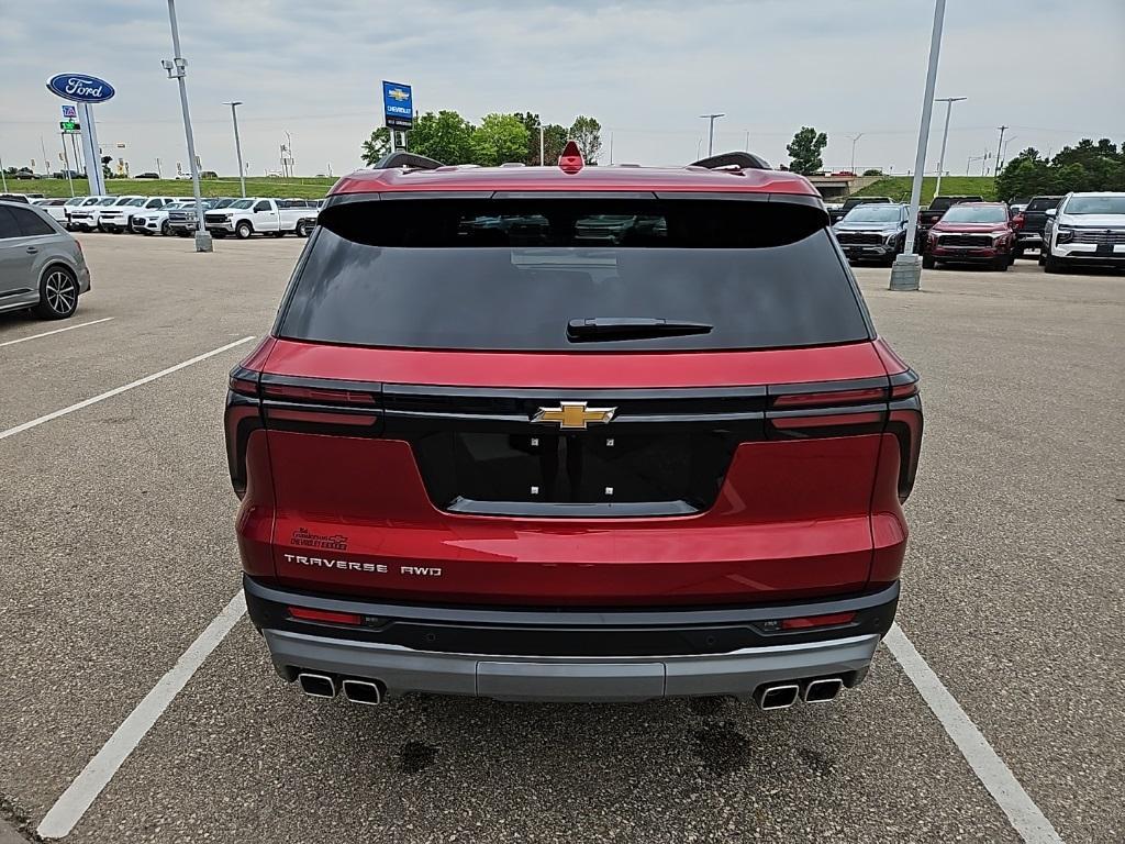 new 2025 Chevrolet Traverse car, priced at $44,690