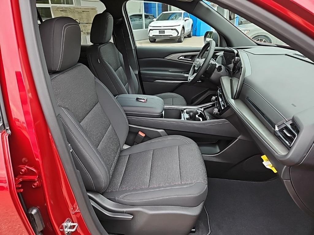 new 2025 Chevrolet Traverse car, priced at $44,690