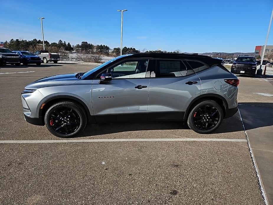 new 2025 Chevrolet Blazer car