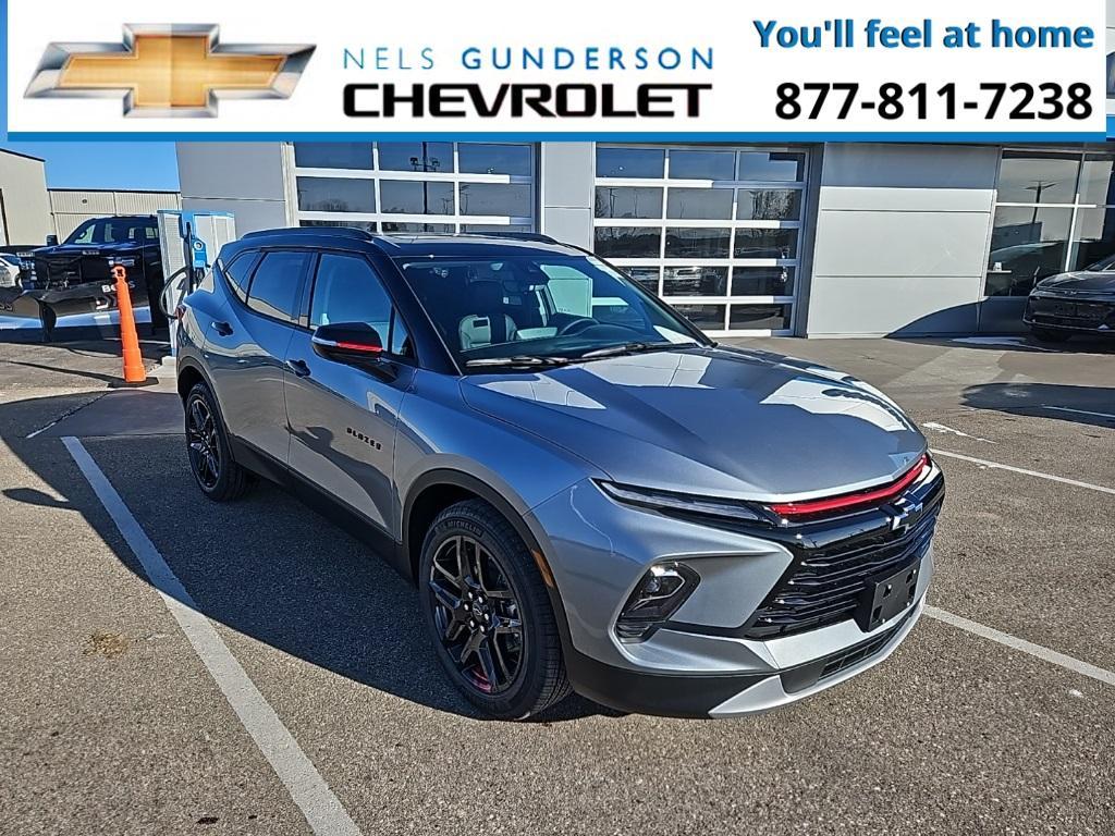 new 2025 Chevrolet Blazer car