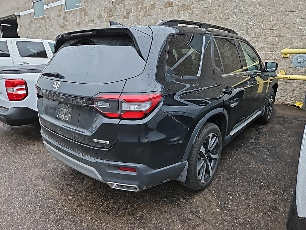 used 2024 Honda Pilot car, priced at $41,900