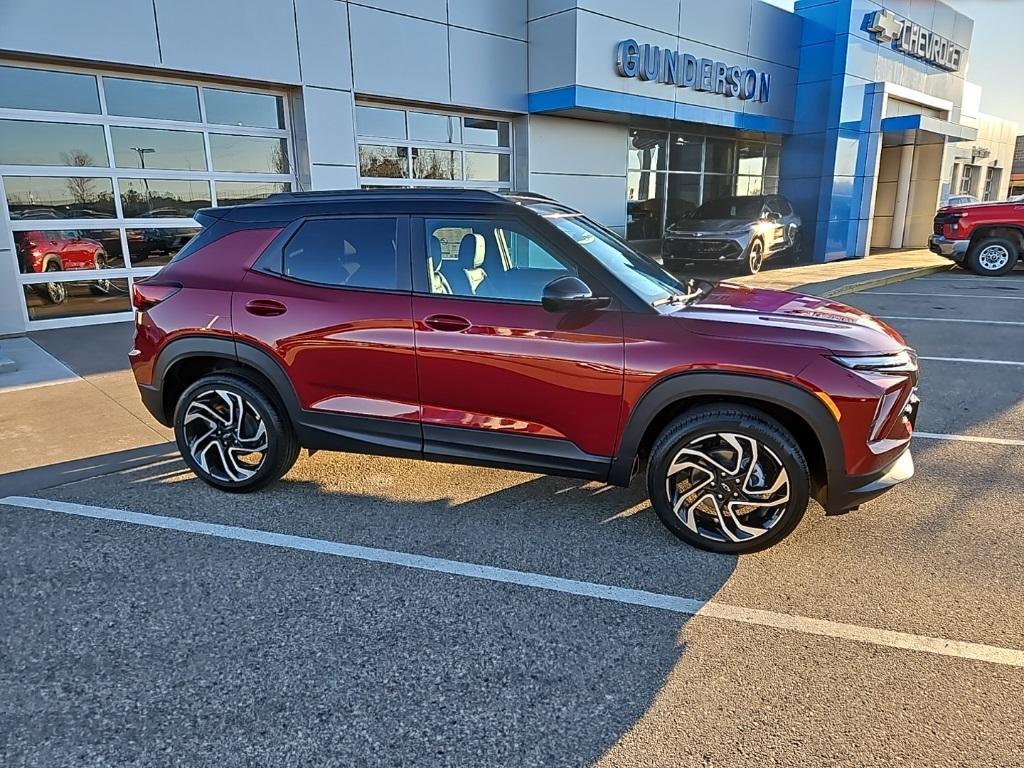 new 2025 Chevrolet TrailBlazer car, priced at $32,185