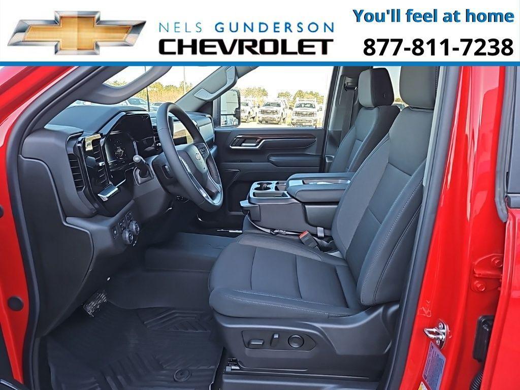 new 2024 Chevrolet Silverado 2500 car, priced at $70,400