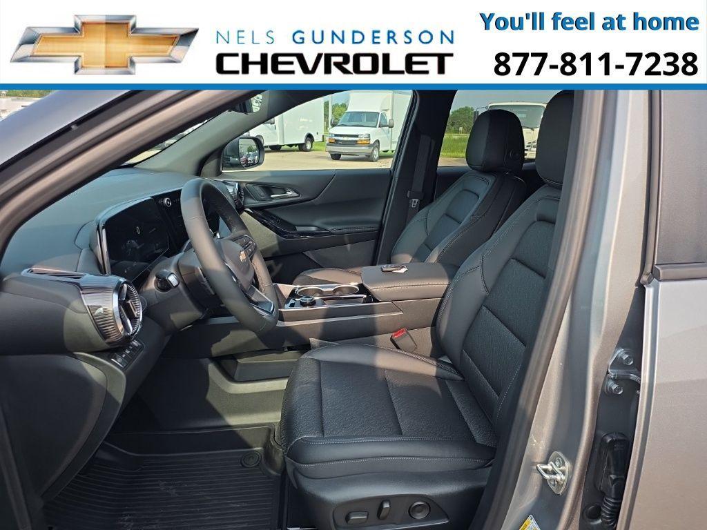 new 2026 Chevrolet Equinox car, priced at $34,900