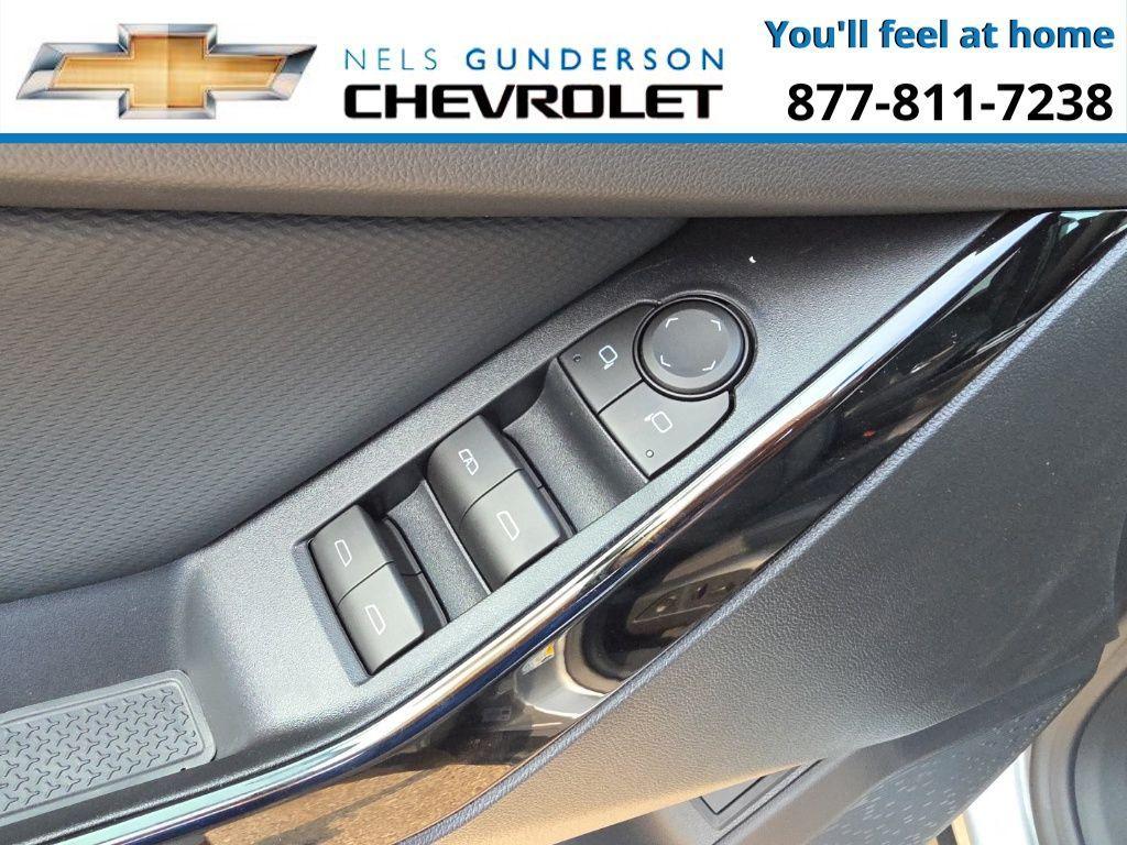 new 2026 Chevrolet Equinox car, priced at $34,900