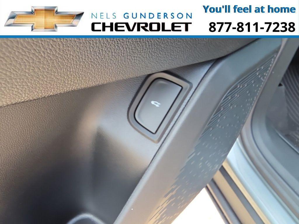 new 2026 Chevrolet Equinox car, priced at $34,900