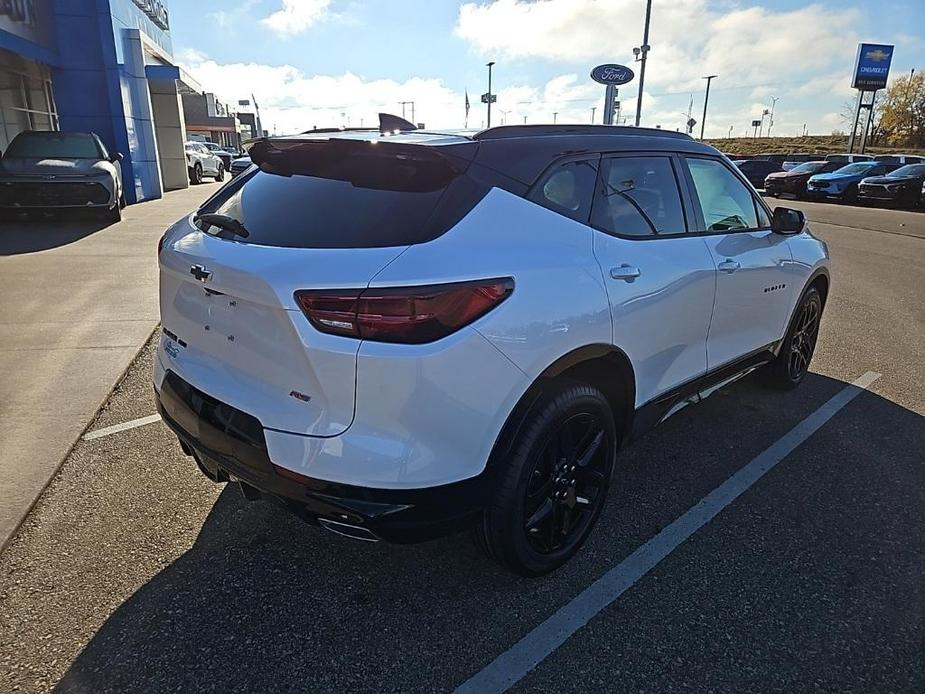 new 2025 Chevrolet Blazer car