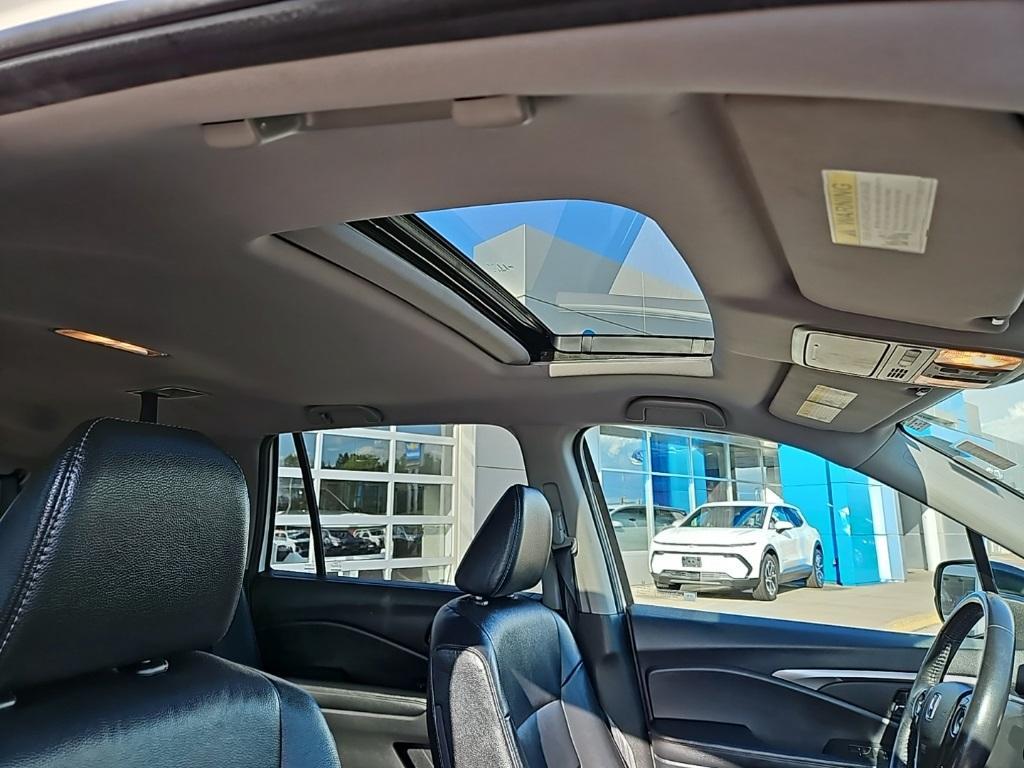 used 2017 Honda Pilot car, priced at $17,900