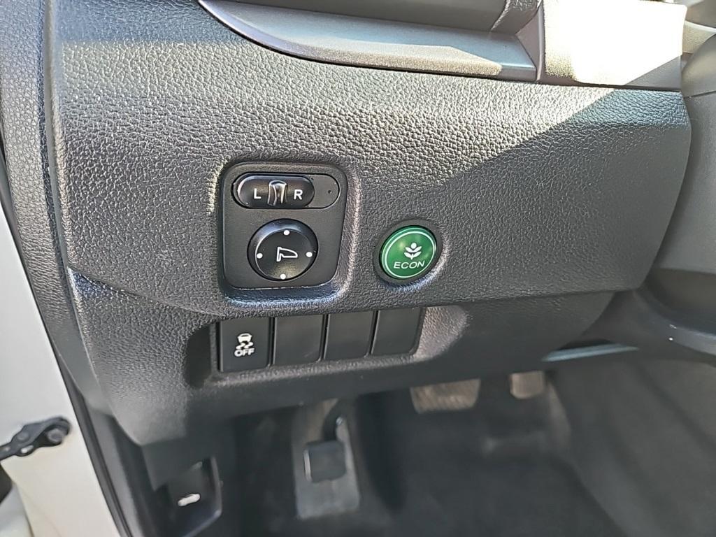used 2017 Honda Pilot car, priced at $17,900