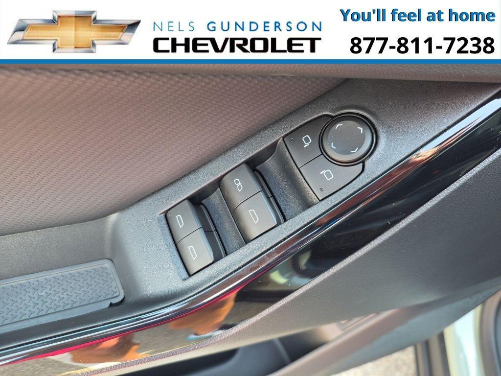 new 2026 Chevrolet Equinox car, priced at $34,900