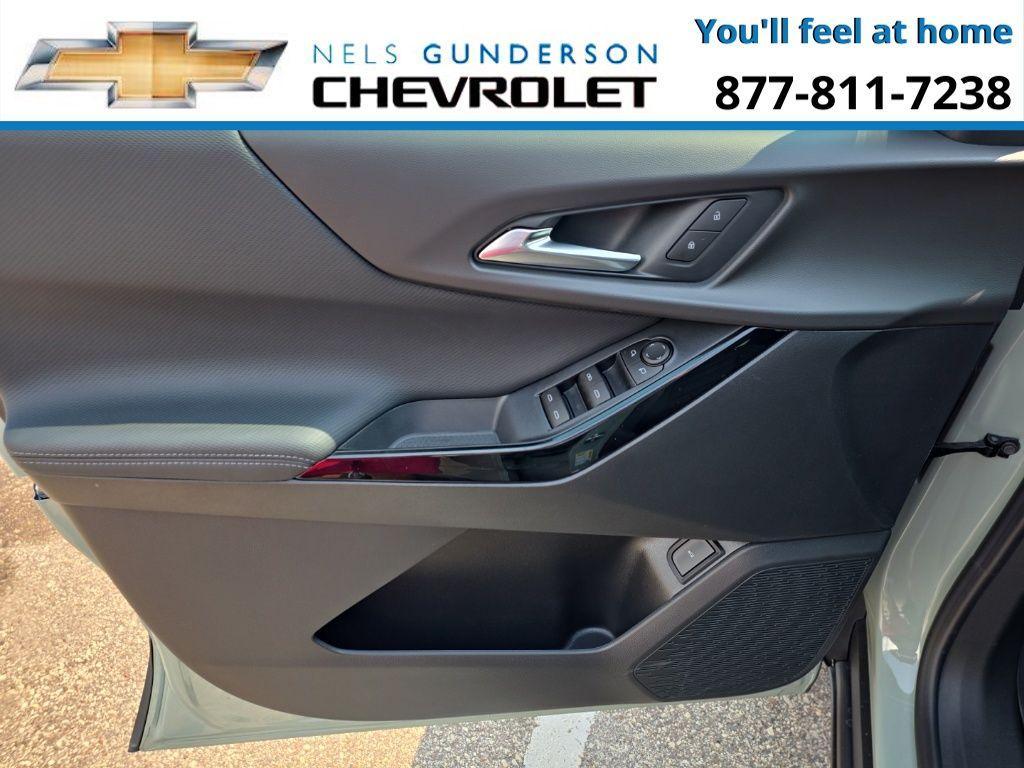 new 2026 Chevrolet Equinox car, priced at $34,900