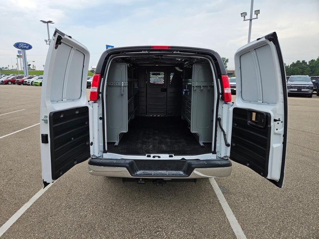 new 2025 Chevrolet Express 2500 car, priced at $51,900
