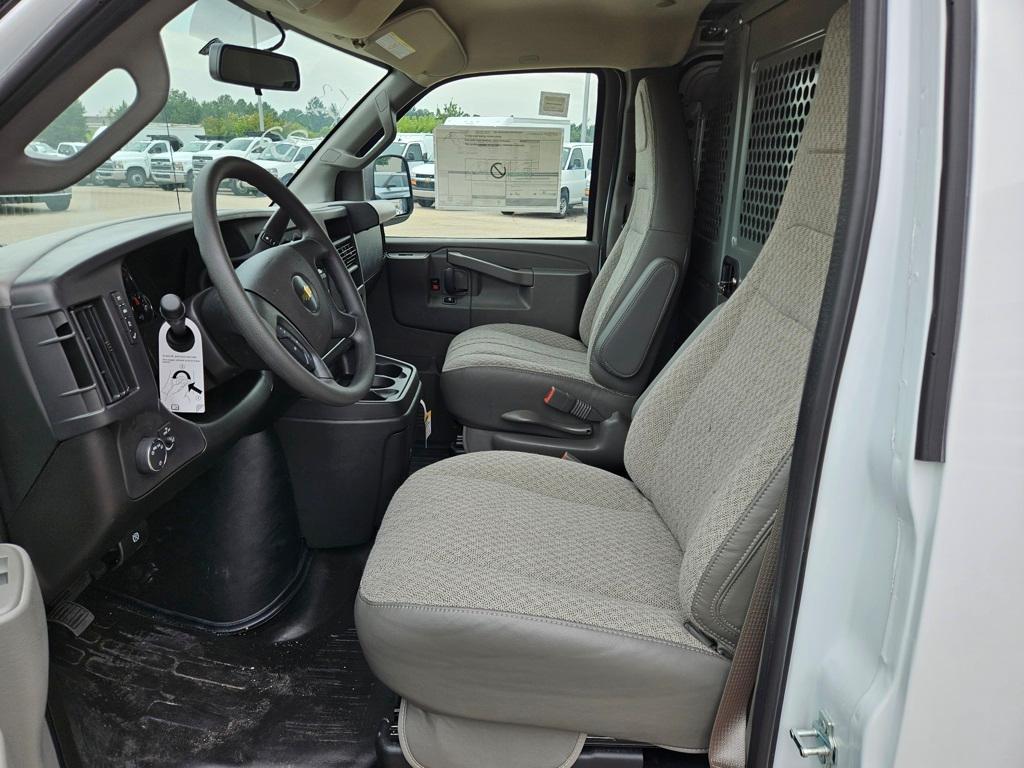 new 2025 Chevrolet Express 2500 car, priced at $51,900