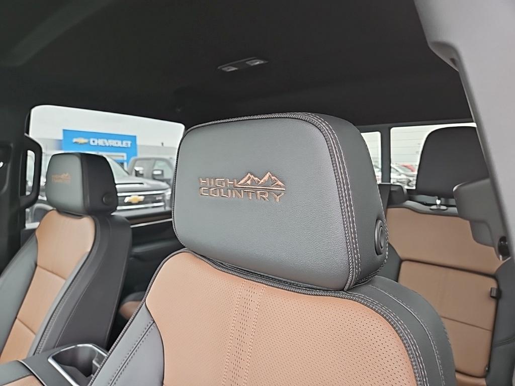 new 2025 Chevrolet Silverado 3500 car, priced at $77,280