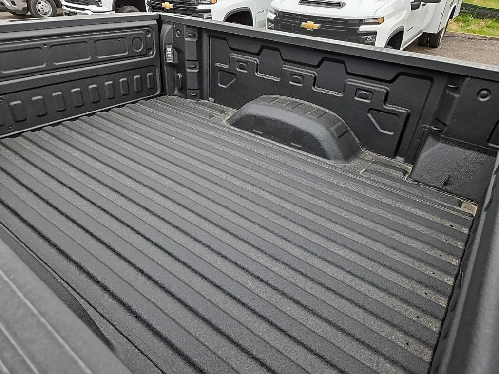 new 2025 Chevrolet Silverado 3500 car, priced at $77,280