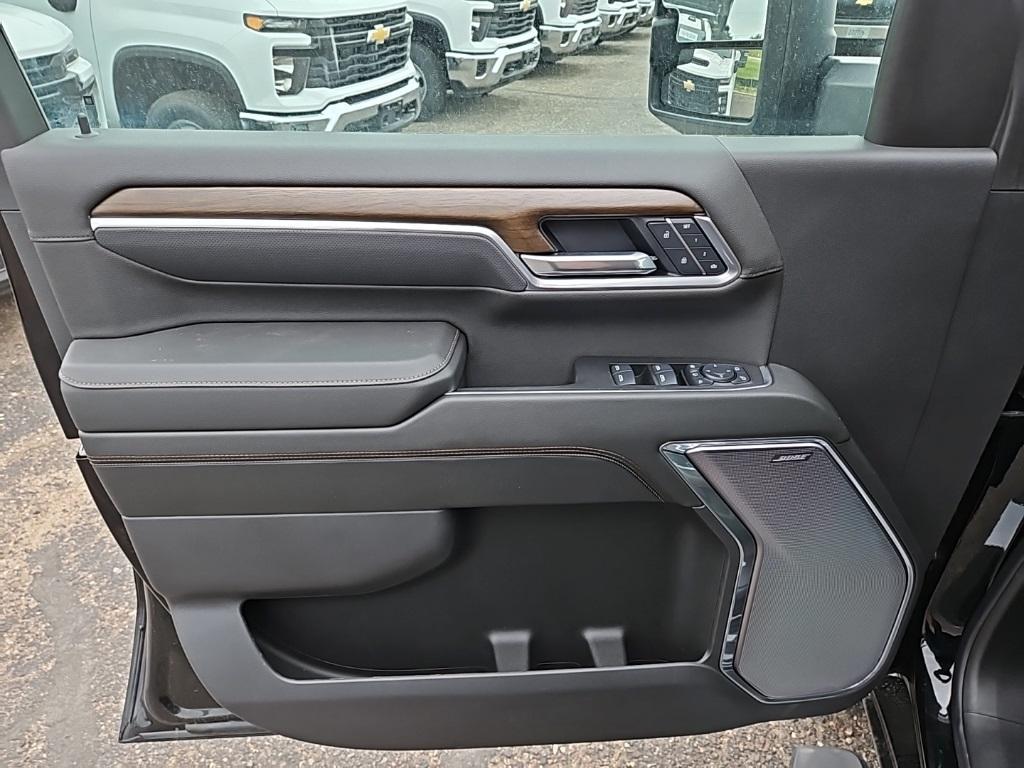 new 2025 Chevrolet Silverado 3500 car, priced at $77,280