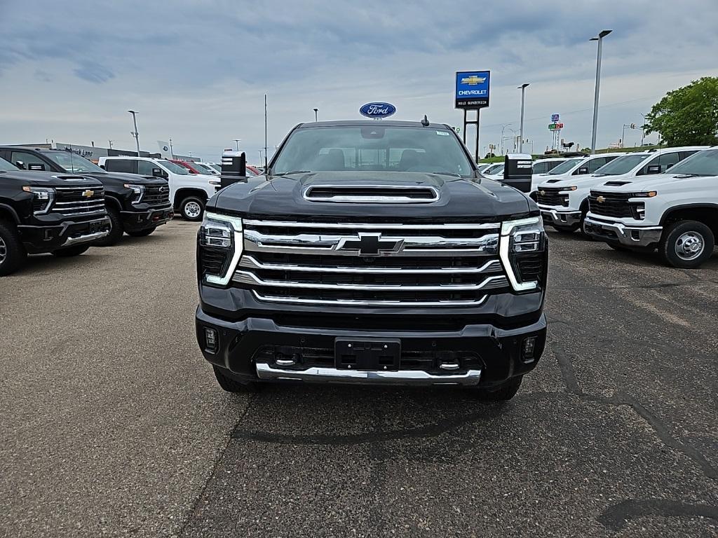 new 2025 Chevrolet Silverado 3500 car, priced at $77,280