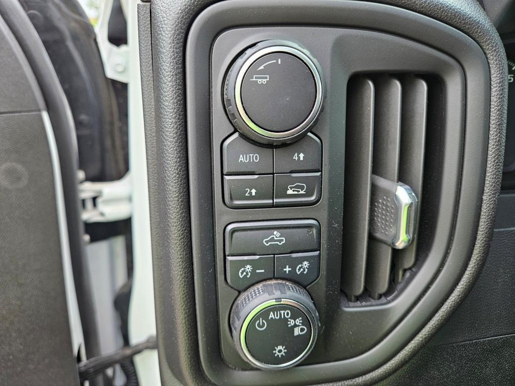 used 2023 Chevrolet Silverado 1500 car, priced at $33,900