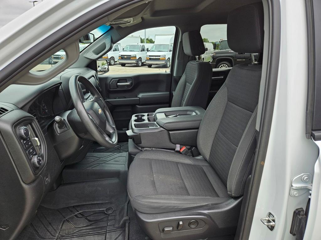 used 2023 Chevrolet Silverado 1500 car, priced at $33,900