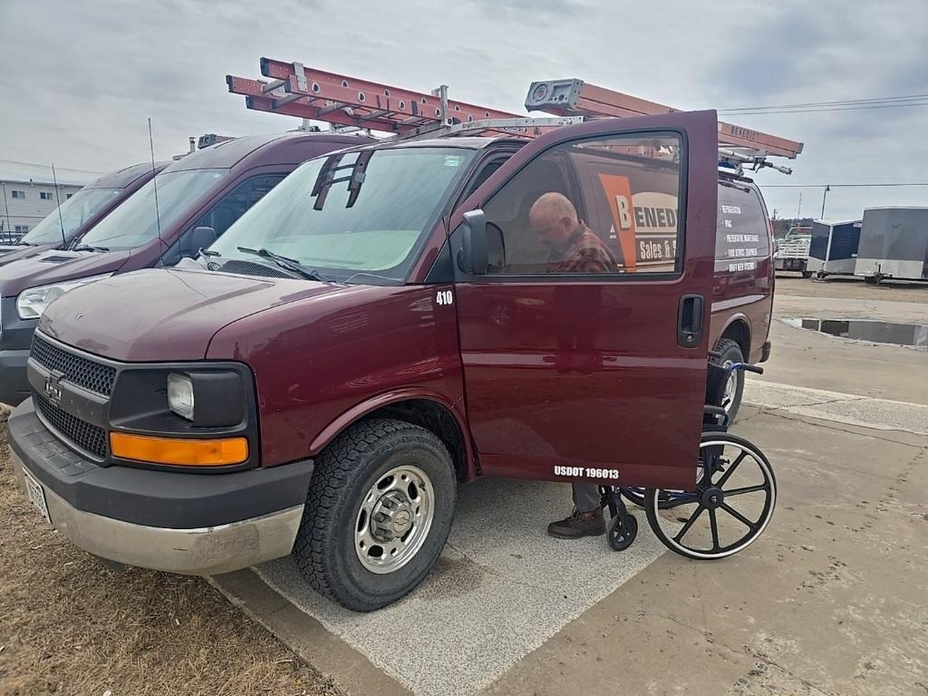 used 2004 Chevrolet Express 2500 car