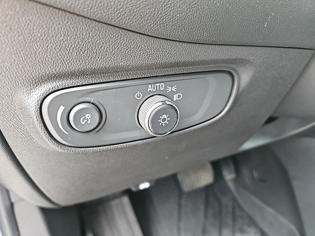 used 2022 Chevrolet Equinox car, priced at $22,900