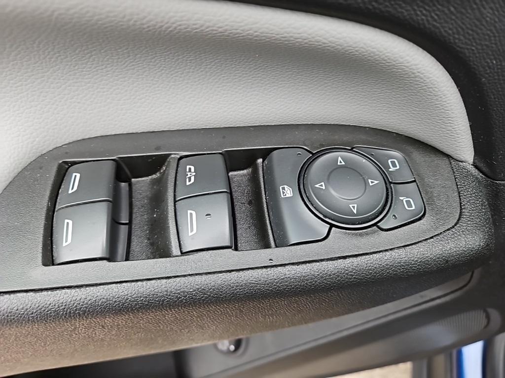 used 2022 Chevrolet Equinox car, priced at $22,900