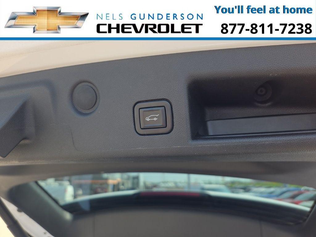 used 2022 Chevrolet Equinox car, priced at $21,900