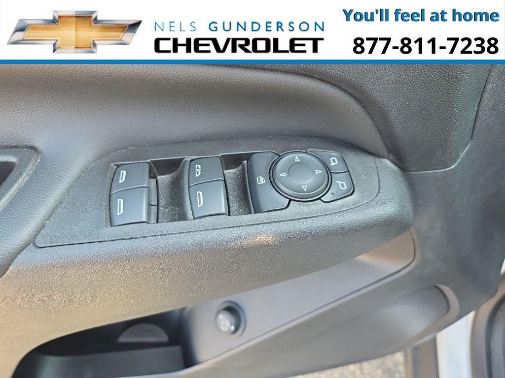 used 2022 Chevrolet Equinox car, priced at $21,900