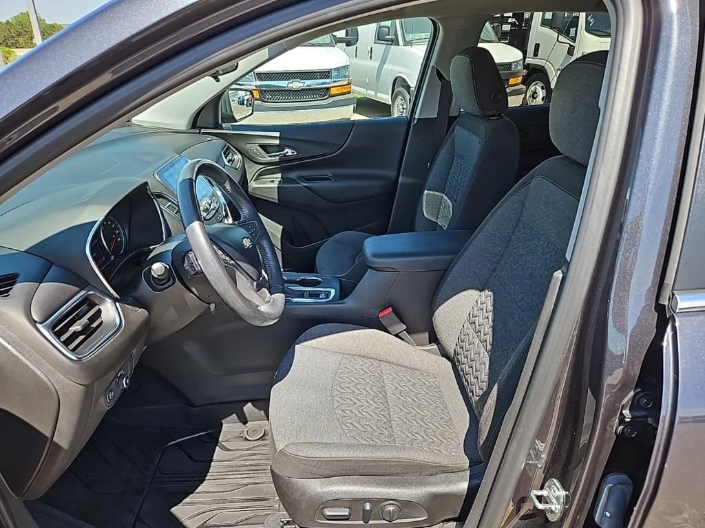 used 2022 Chevrolet Equinox car, priced at $20,900