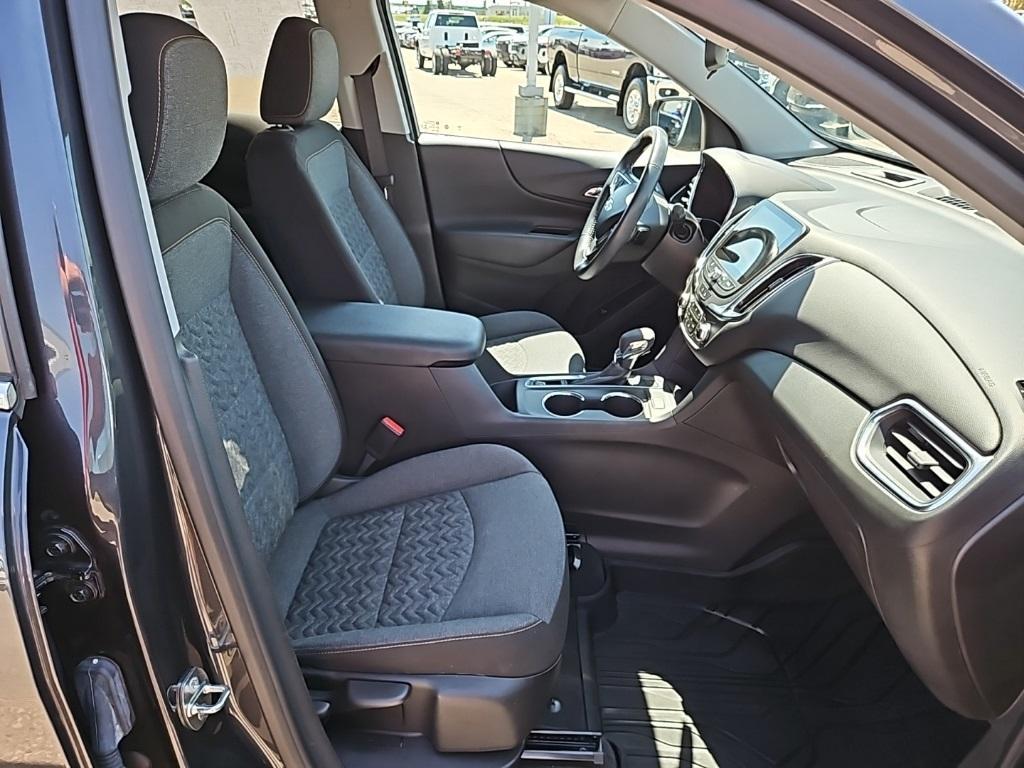 used 2022 Chevrolet Equinox car, priced at $20,900