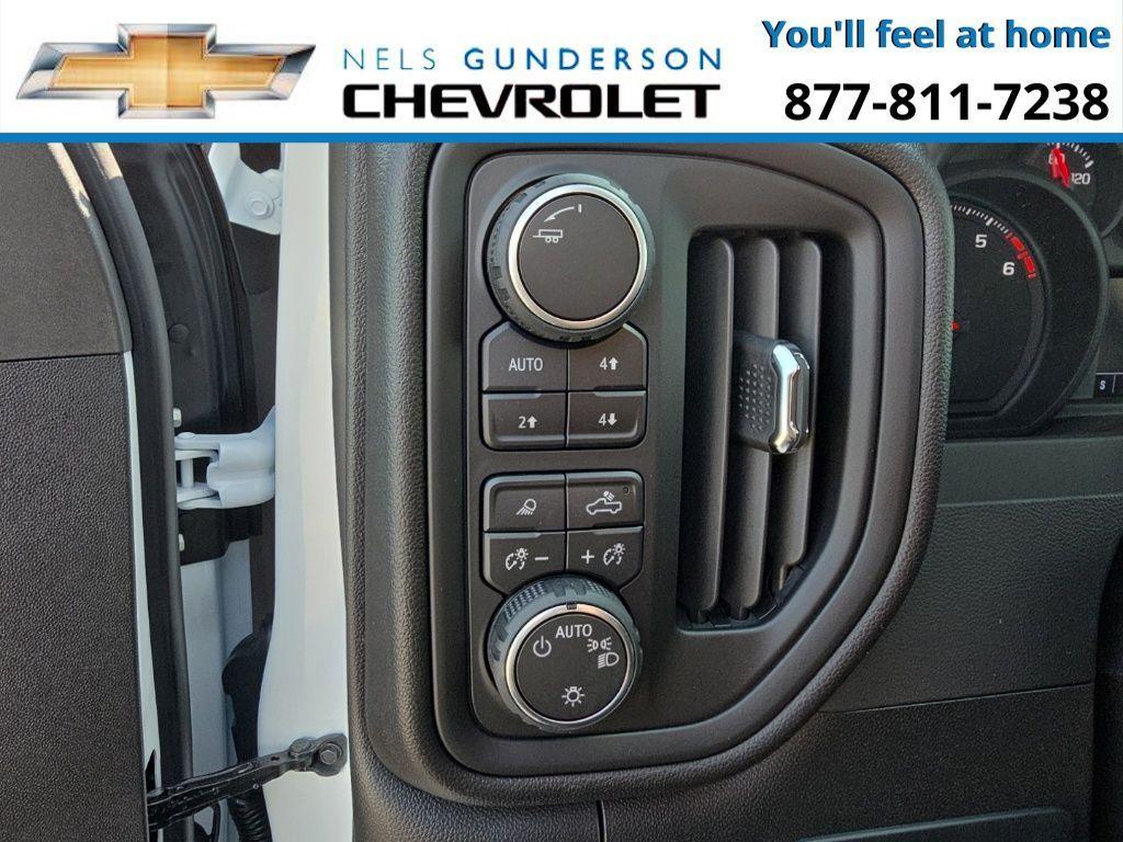 new 2026 Chevrolet Silverado 3500 car