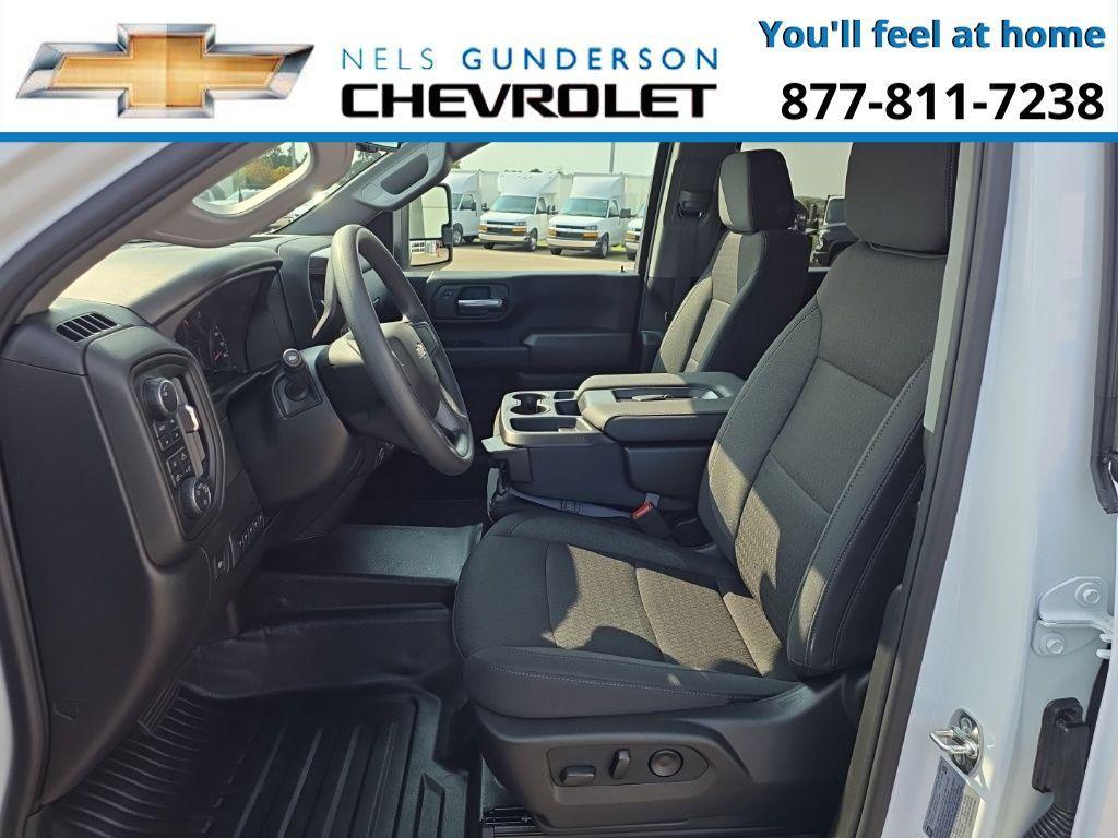 new 2026 Chevrolet Silverado 3500 car