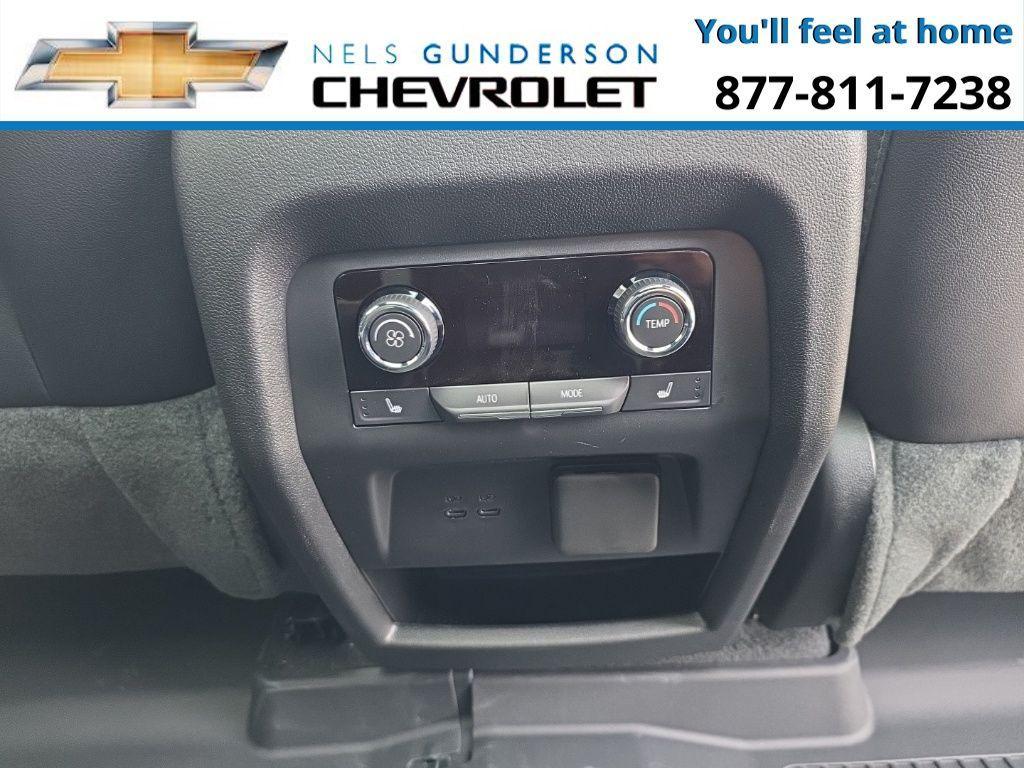 new 2026 Chevrolet Traverse car, priced at $61,200