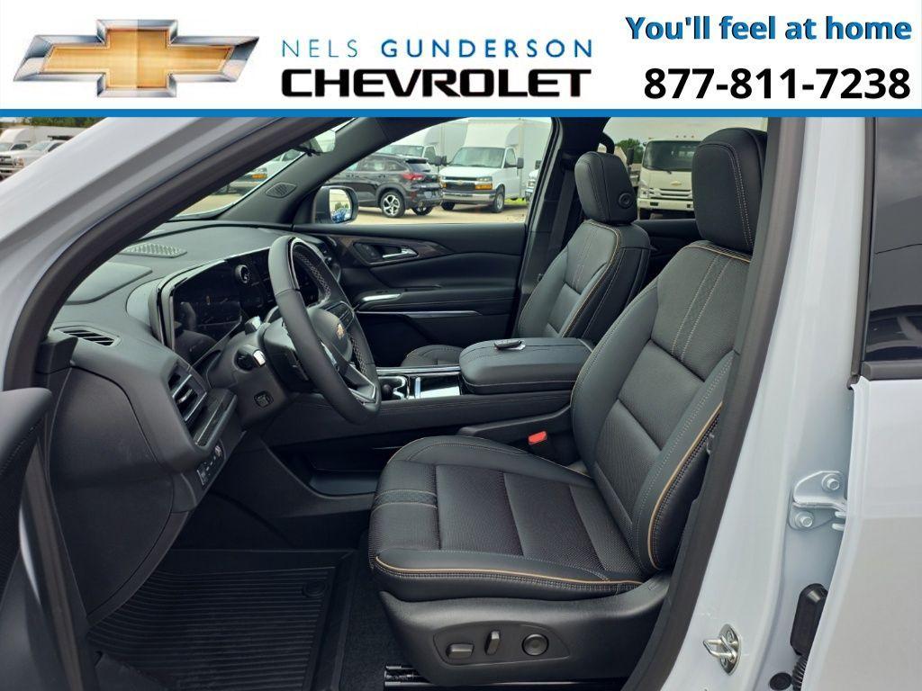 new 2026 Chevrolet Traverse car, priced at $61,200