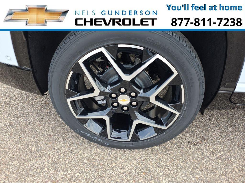 new 2026 Chevrolet Traverse car, priced at $61,200