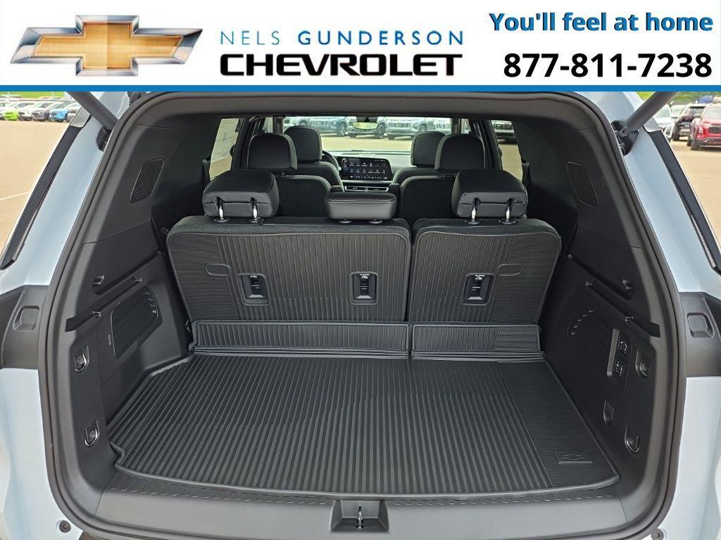 new 2026 Chevrolet Traverse car, priced at $61,200