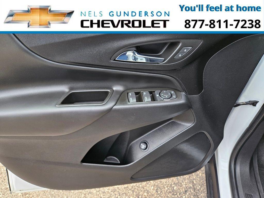 used 2022 Chevrolet Equinox car, priced at $22,900